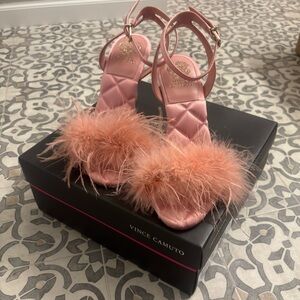 Vince Camuto | Blush “Penely” Feather Ankle-Strap Heels | Size 7